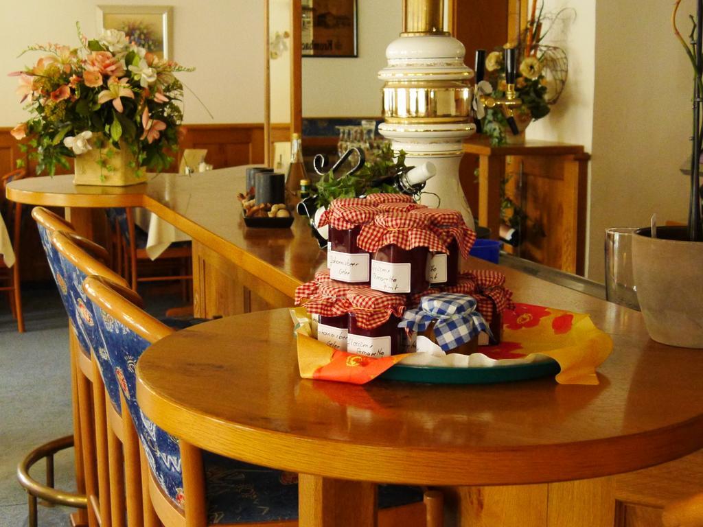 לנסטאט Hotel Flurschuetz מראה חיצוני תמונה