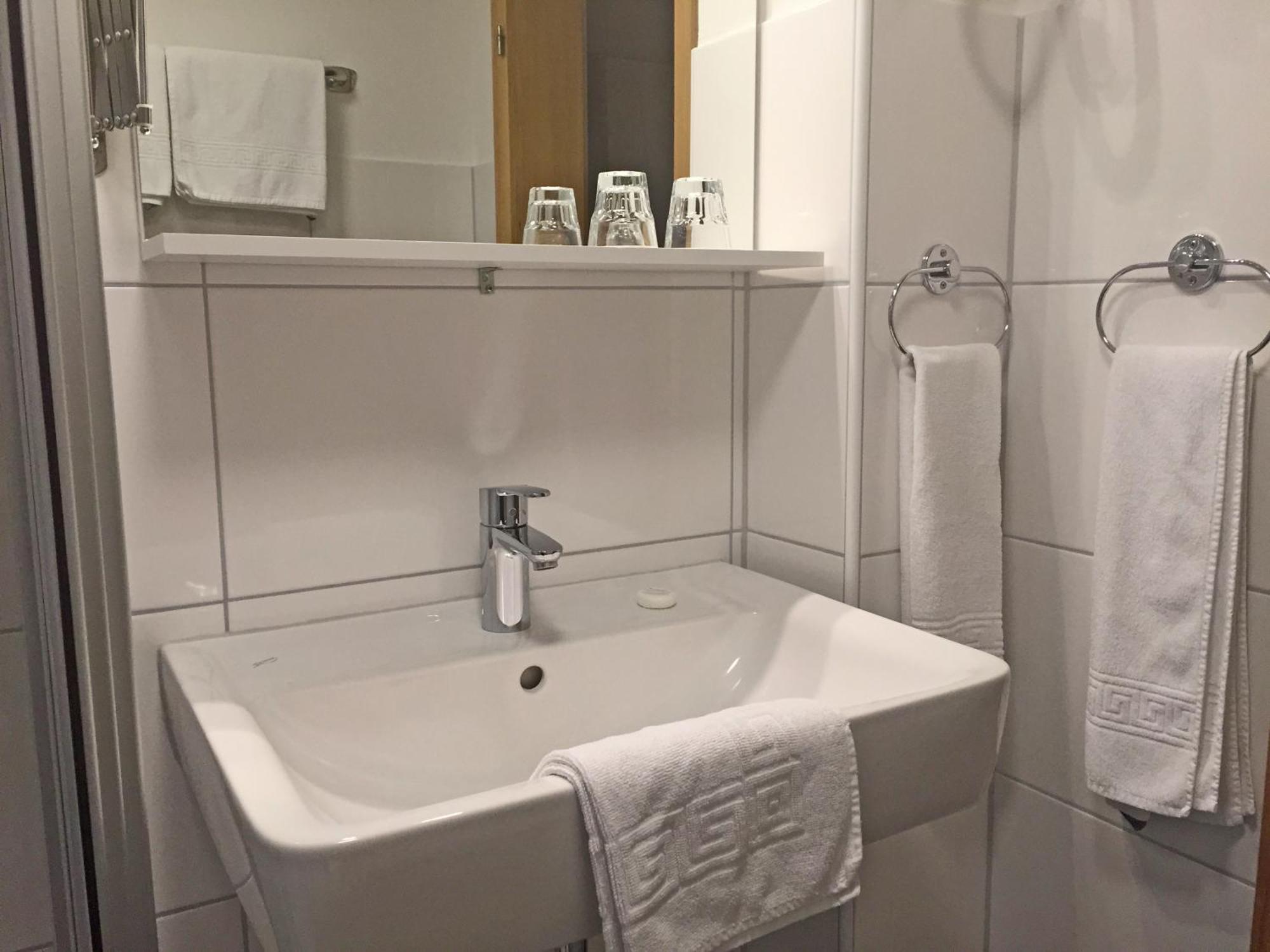 לנסטאט Hotel Flurschuetz חדר תמונה